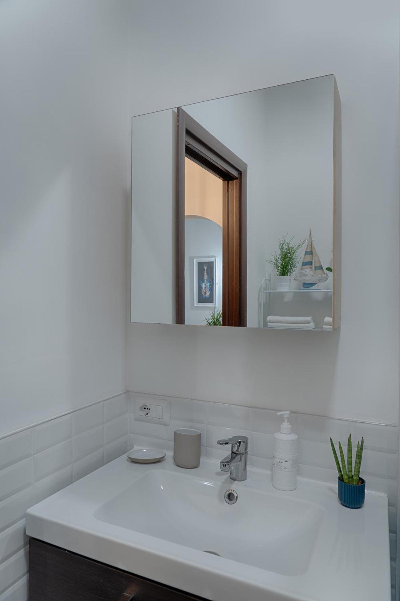 Accogliente Intero Appartamento Rom Exterior foto